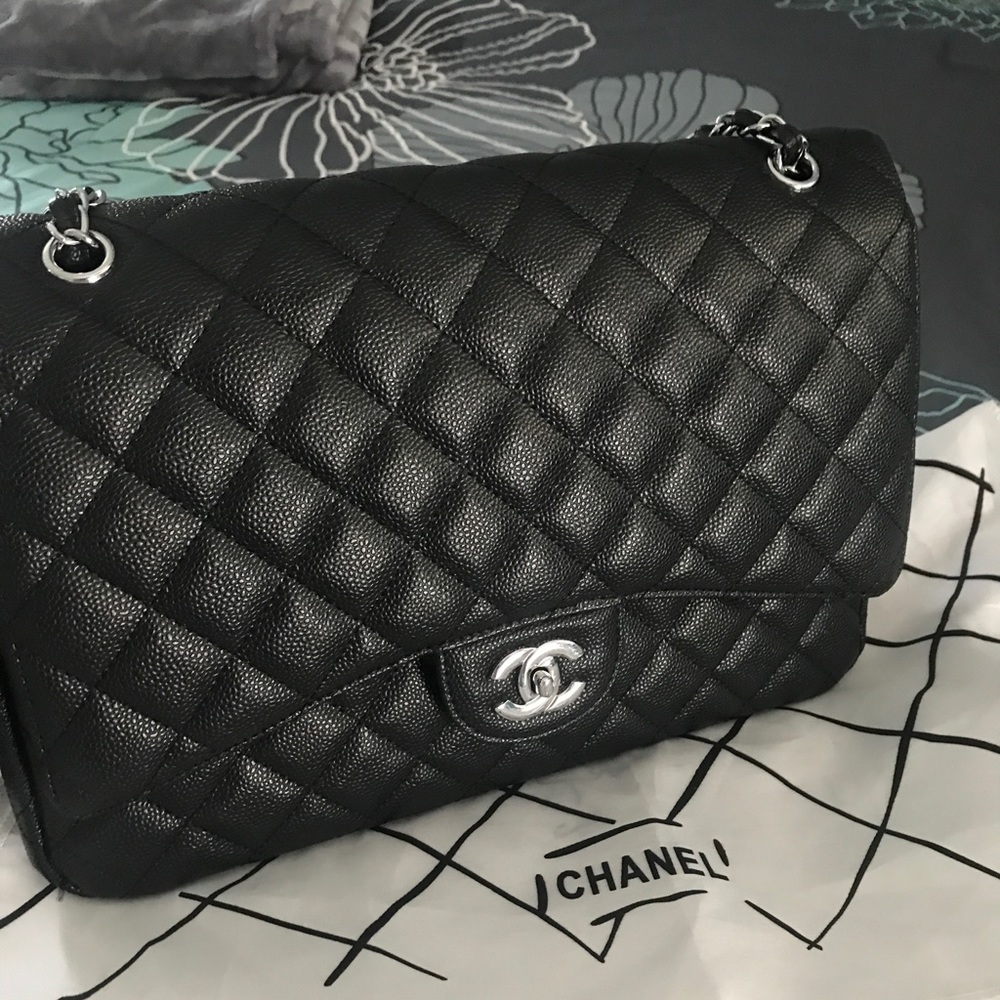 Jumbo Chanel boy bag